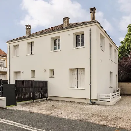Le Chic&vésunna - Free Private Parking Apartamento