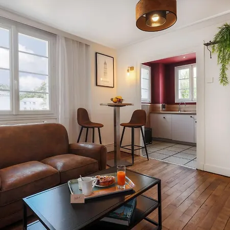 Le Chic&vésunna - Free Private Parking Apartamento *